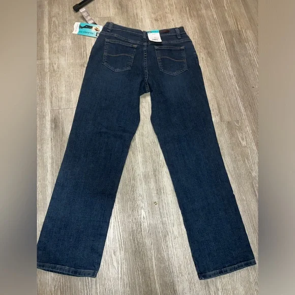 NWT Lee straight leg Jeans size 4 petite - Picture 3 of 9